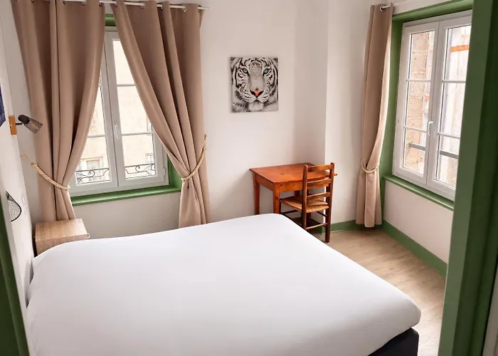 Le Lion D'or 호텔 라 셰즈 듀