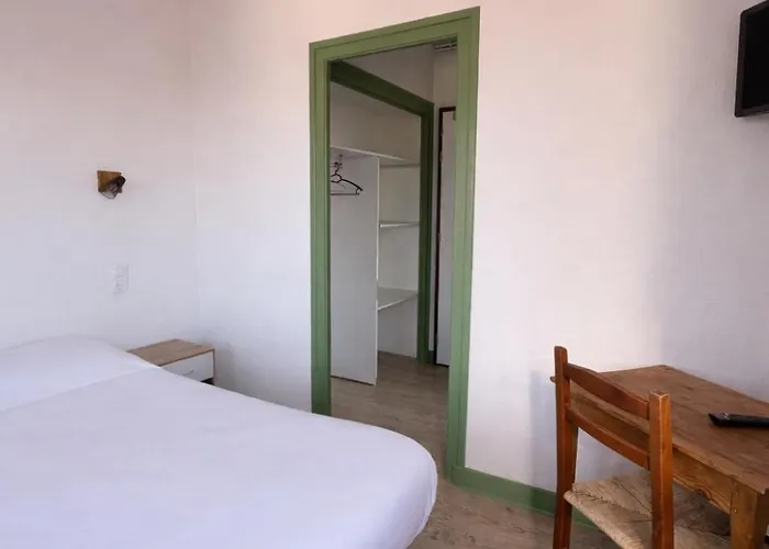 Le Lion D'or 3* 라 셰즈 듀